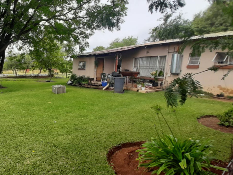 Bultfontein smallholding main house
